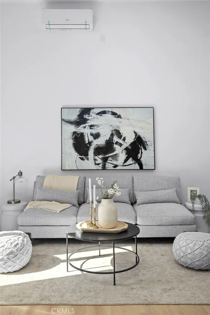 2532 Ganahl Los Angeles, CA 90033