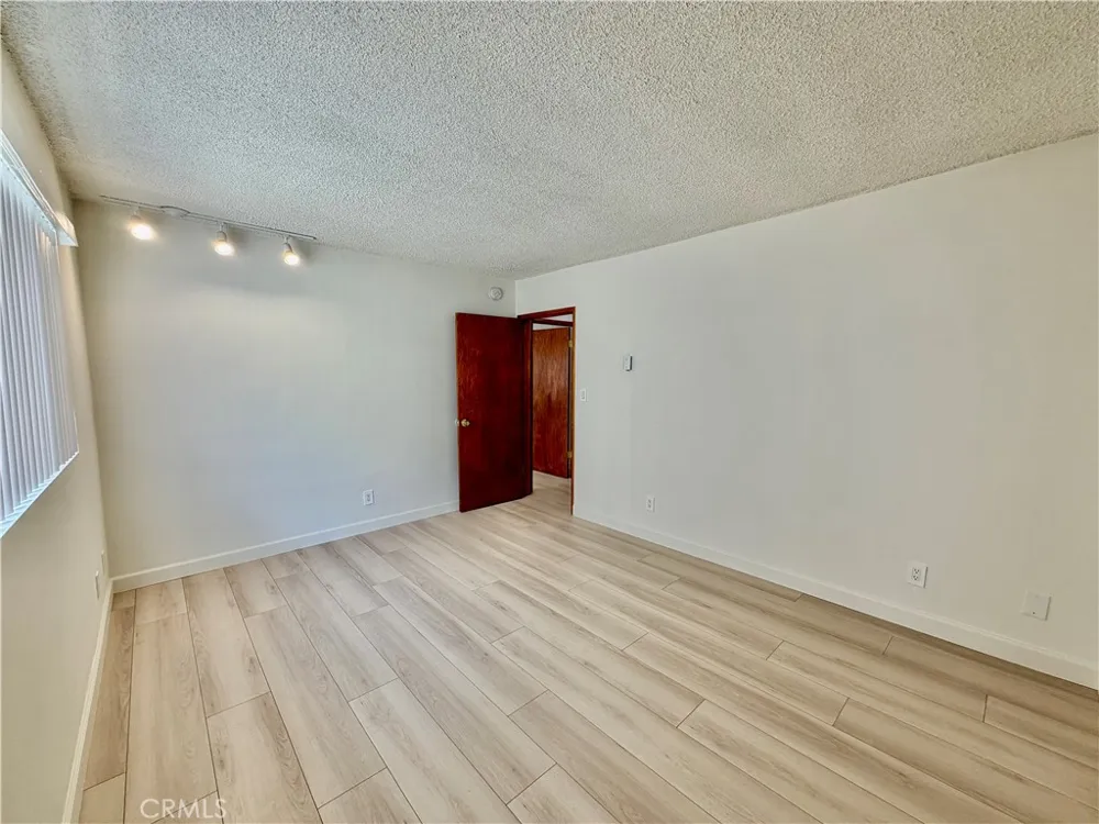 1344 Martel Avenue #302 Los Angeles, CA 90046