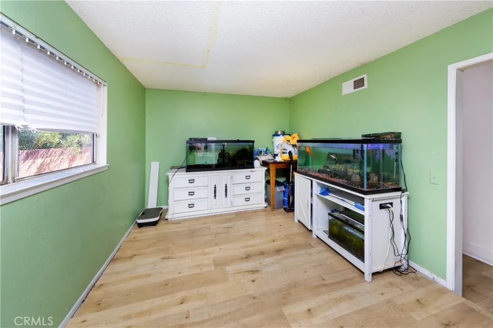 43354 Fanchon Avenue Lancaster, CA 93536