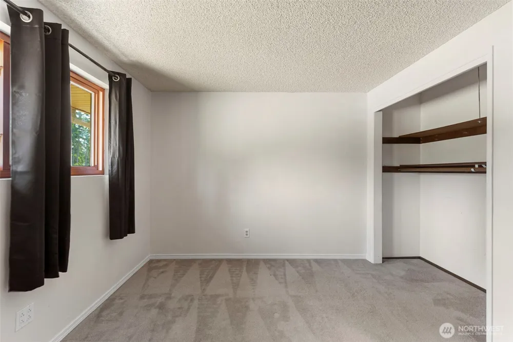2860 NW North Star Drive Silverdale, WA 98383