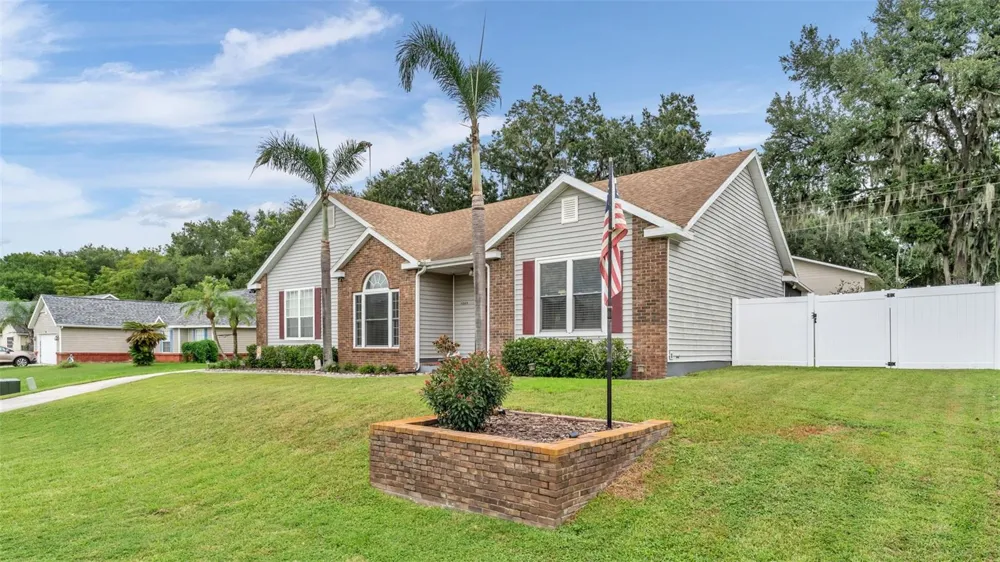 1065 HIDDEN DRIVE Lakeland, FL 33809