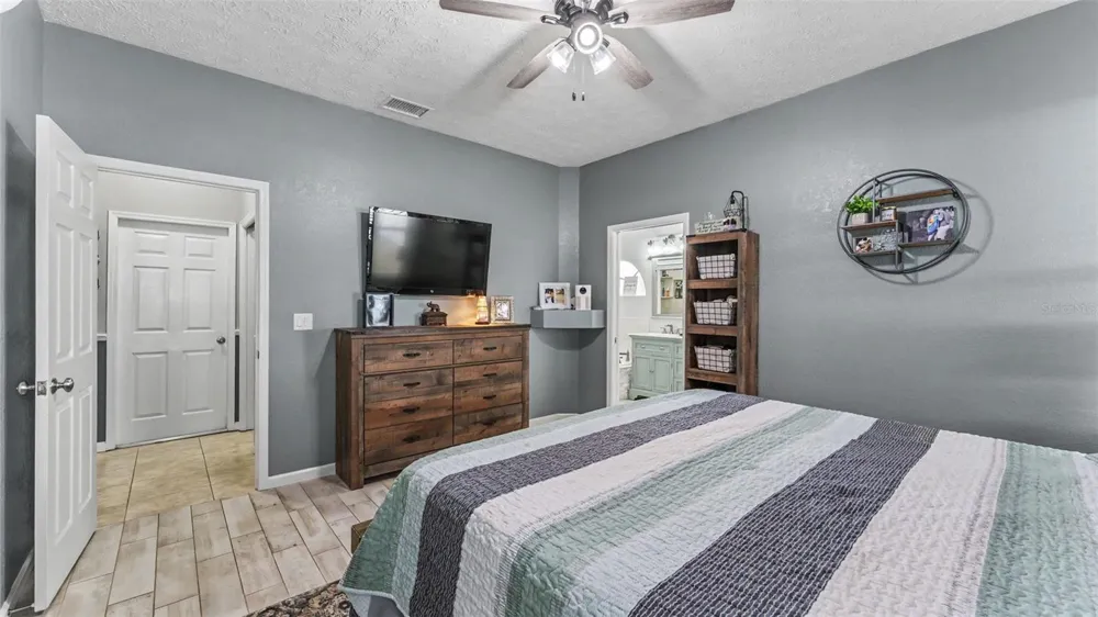 1065 HIDDEN DRIVE Lakeland, FL 33809