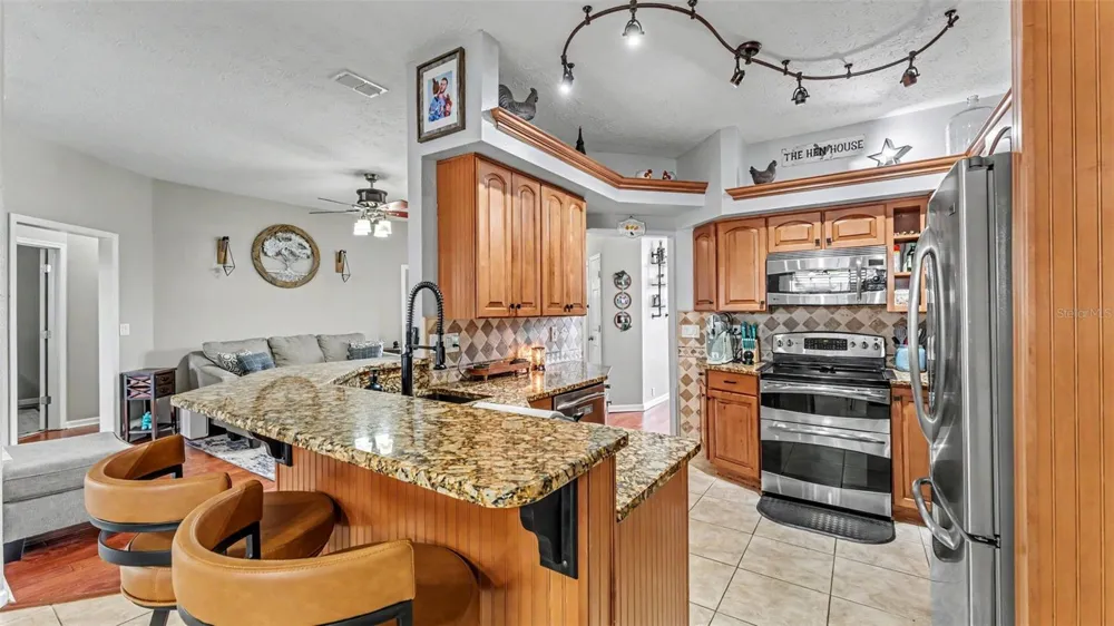 1065 HIDDEN DRIVE Lakeland, FL 33809