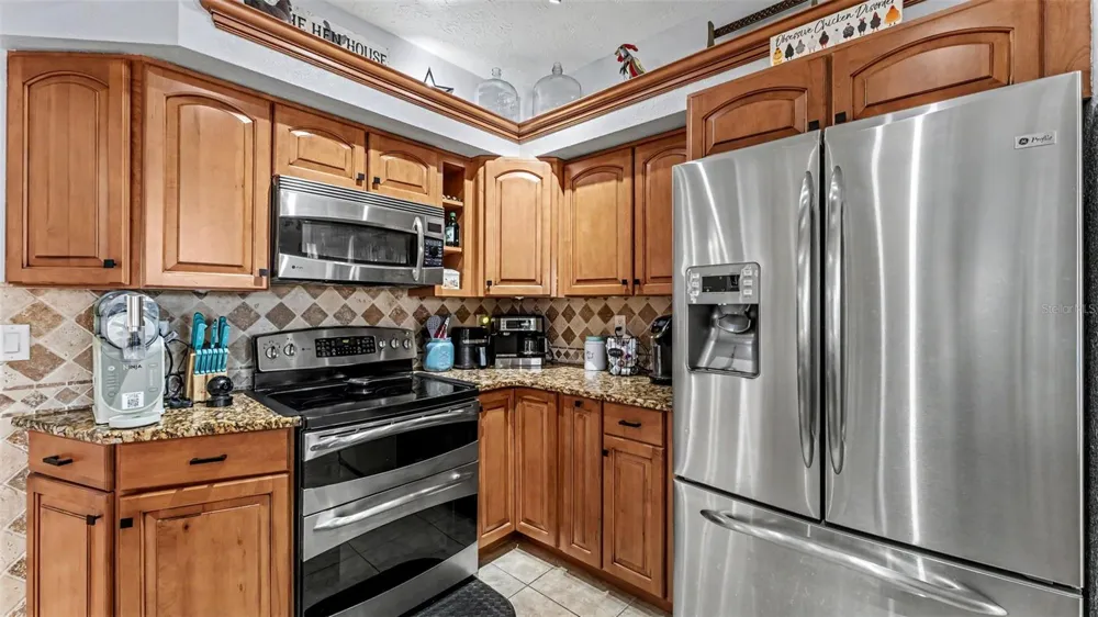 1065 HIDDEN DRIVE Lakeland, FL 33809