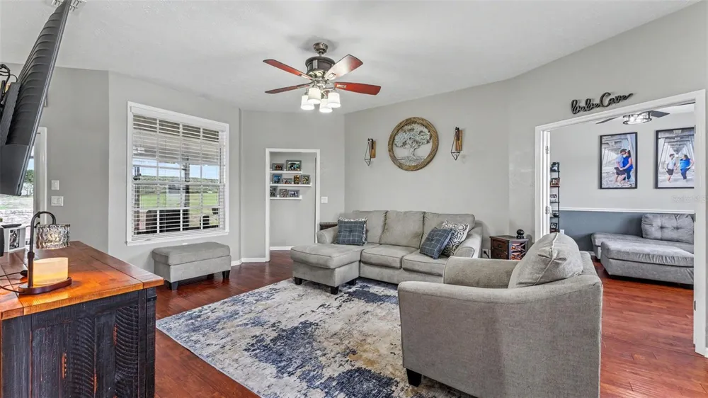 1065 HIDDEN DRIVE Lakeland, FL 33809