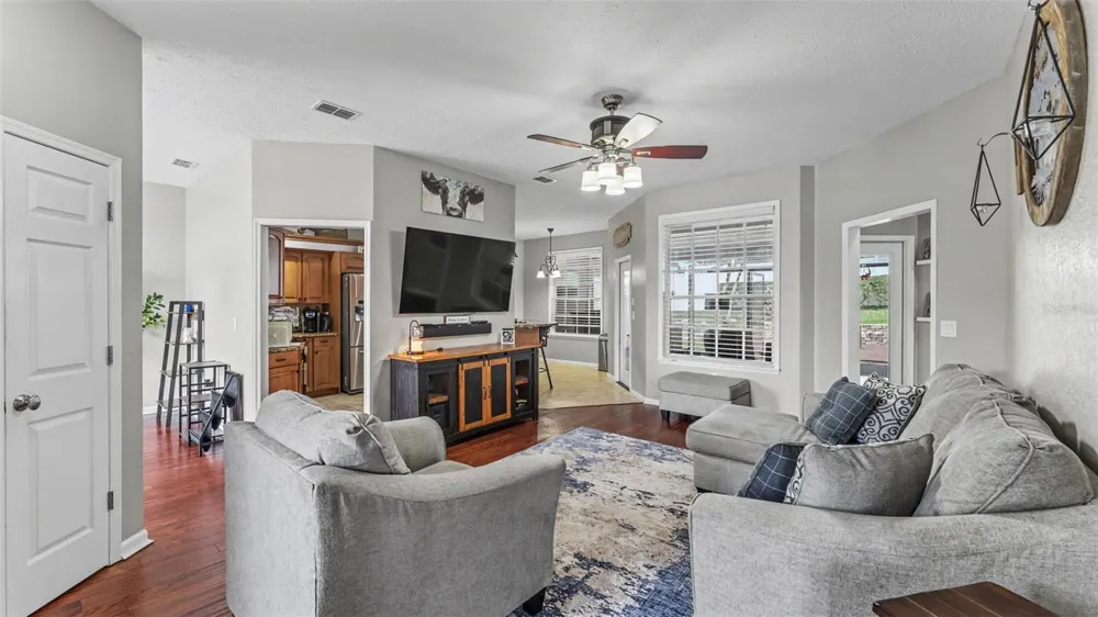 1065 HIDDEN DRIVE Lakeland, FL 33809