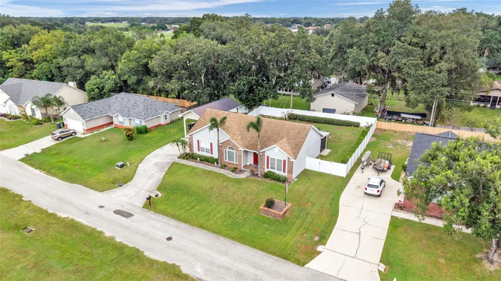1065 HIDDEN DRIVE Lakeland, FL 33809