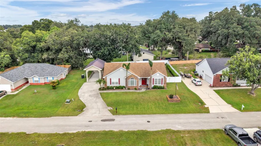 1065 HIDDEN DRIVE Lakeland, FL 33809