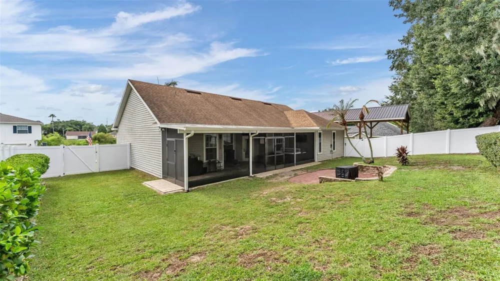 1065 HIDDEN DRIVE Lakeland, FL 33809