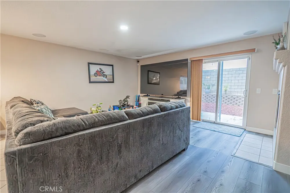 45313 Robinson Drive Lancaster, CA 93535