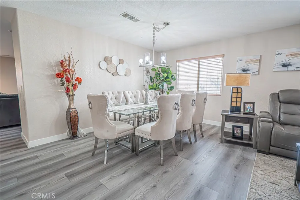 45313 Robinson Drive Lancaster, CA 93535