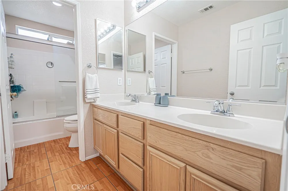 45313 Robinson Drive Lancaster, CA 93535