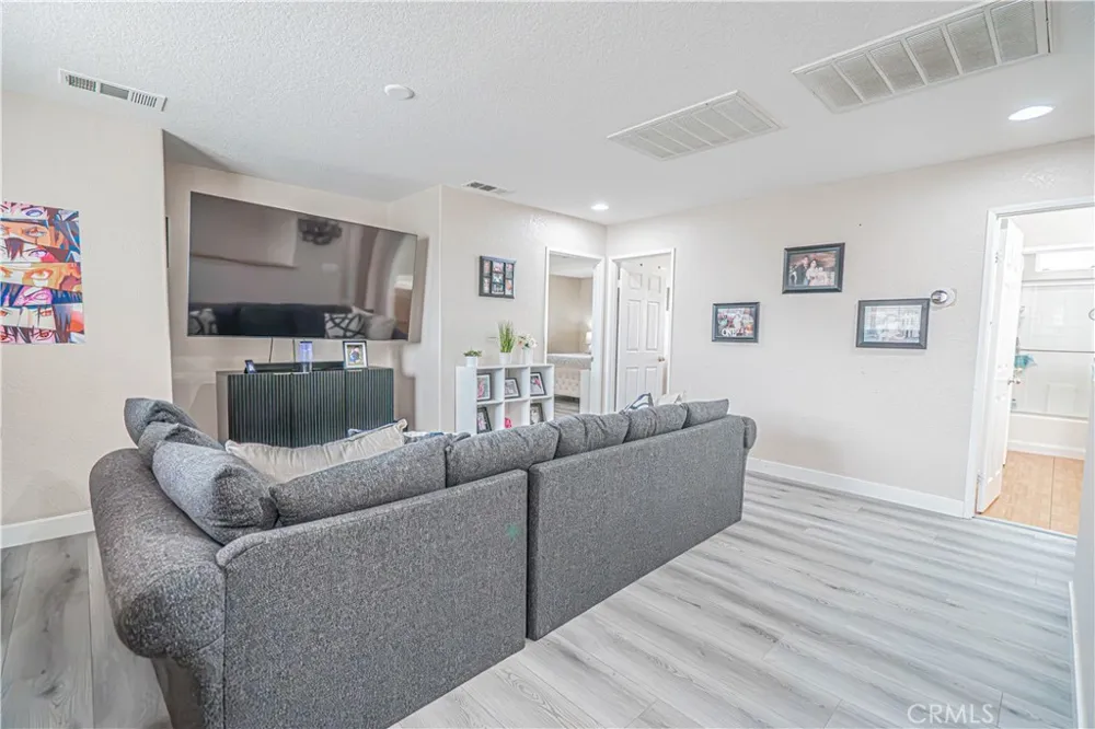 45313 Robinson Drive Lancaster, CA 93535