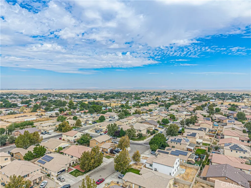 45313 Robinson Drive Lancaster, CA 93535