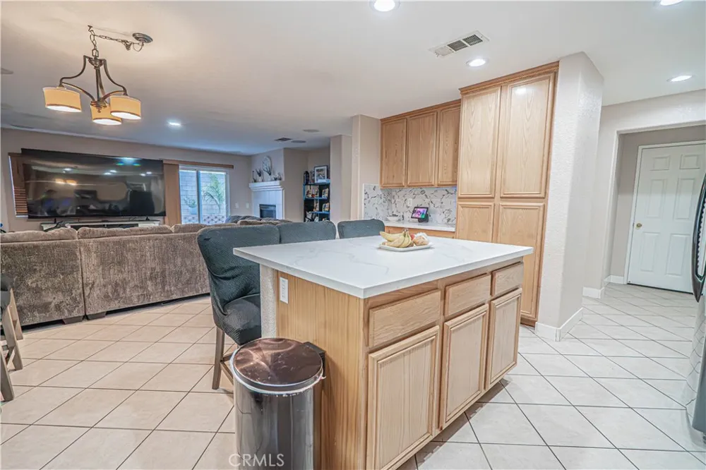 45313 Robinson Drive Lancaster, CA 93535