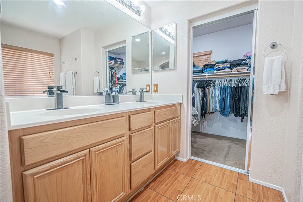 45313 Robinson Drive Lancaster, CA 93535