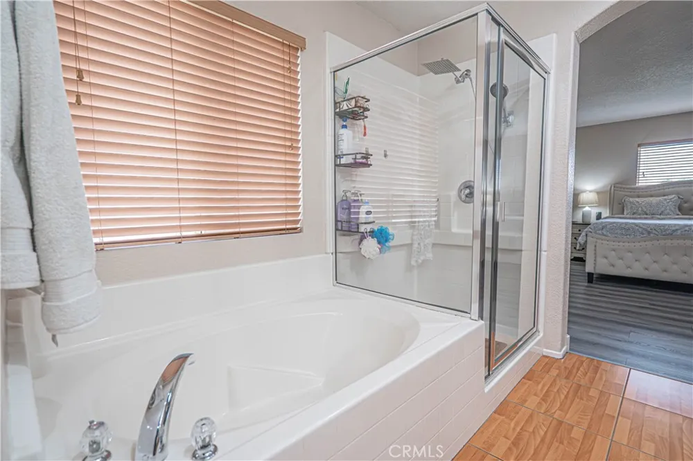 45313 Robinson Drive Lancaster, CA 93535