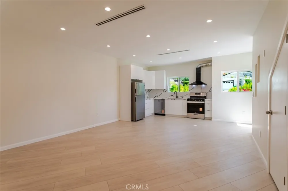 10787 Las Lunitas Avenue Tujunga, CA 91042
