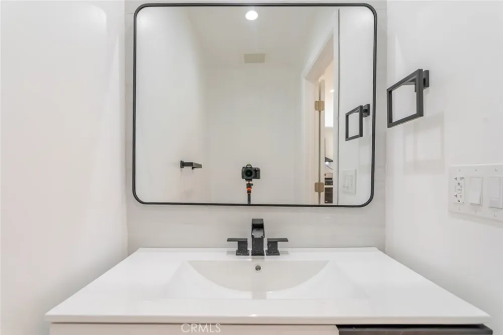 10787 Las Lunitas Avenue Tujunga, CA 91042