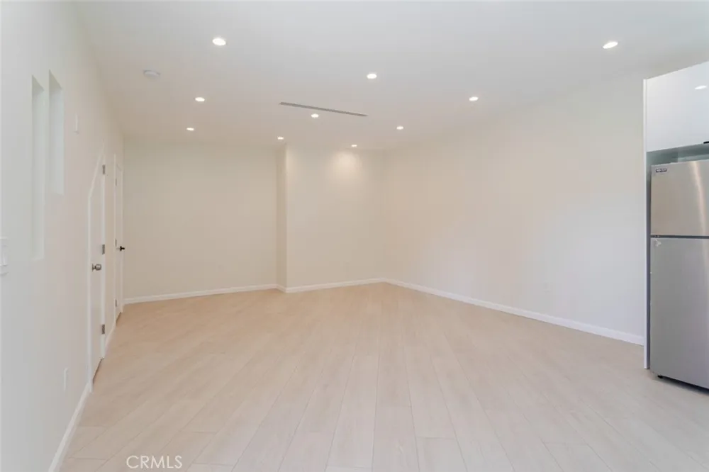 10787 Las Lunitas Avenue Tujunga, CA 91042