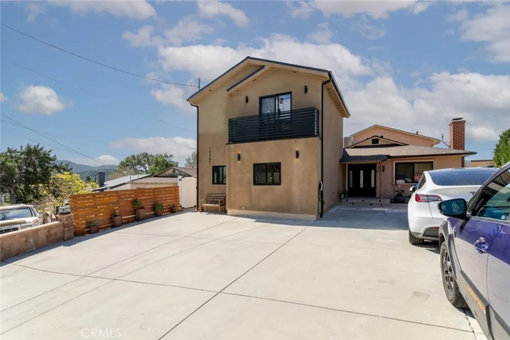 10787 Las Lunitas Avenue Tujunga, CA 91042