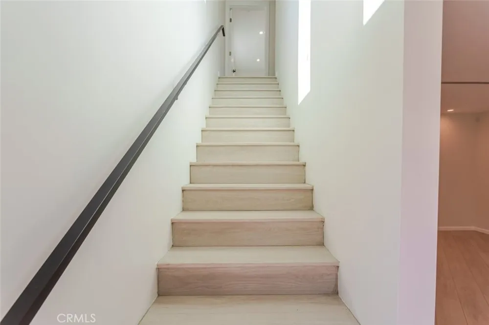 10787 Las Lunitas Avenue Tujunga, CA 91042