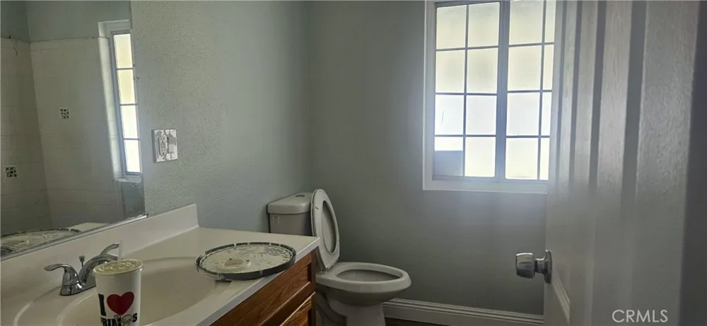 5661 E Avenue T Palmdale, CA 93552
