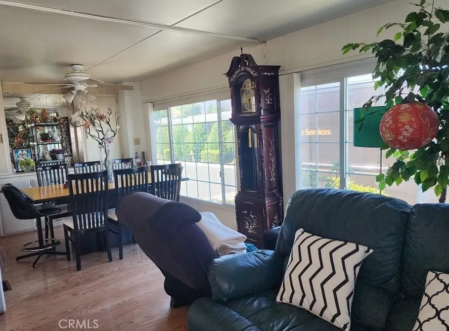 8811 Canoga Avenue #109 Canoga Park, CA 91304
