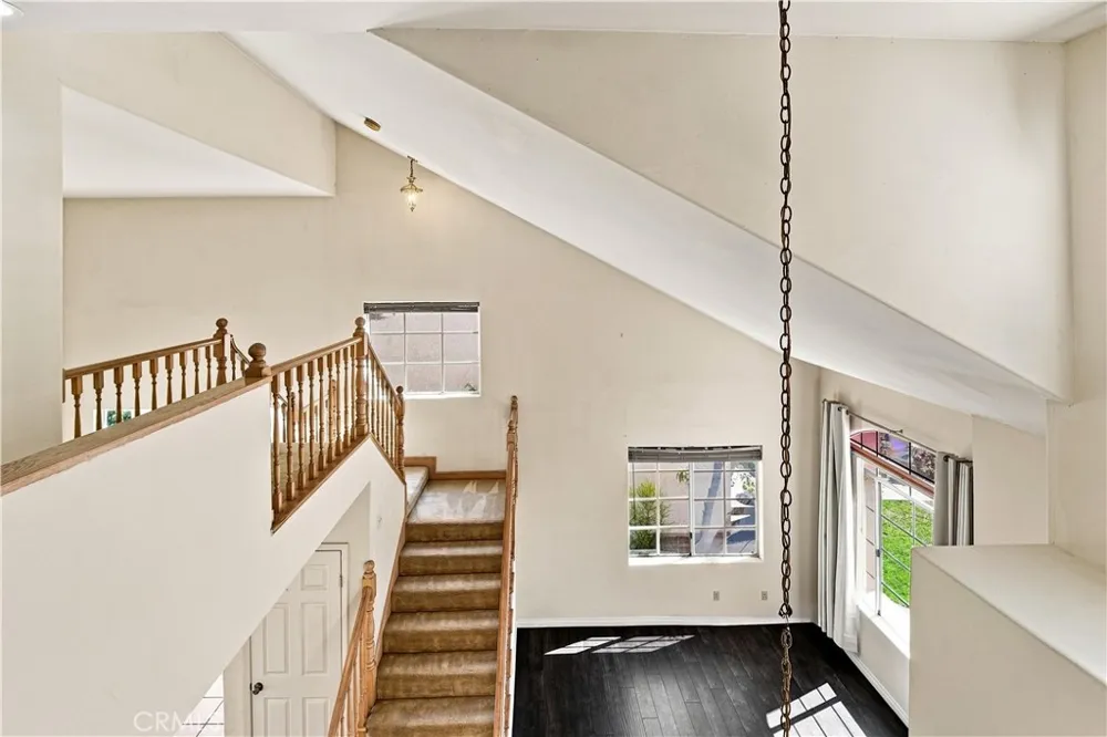 7436 Bobbyboyar Avenue West Hills, CA 91307