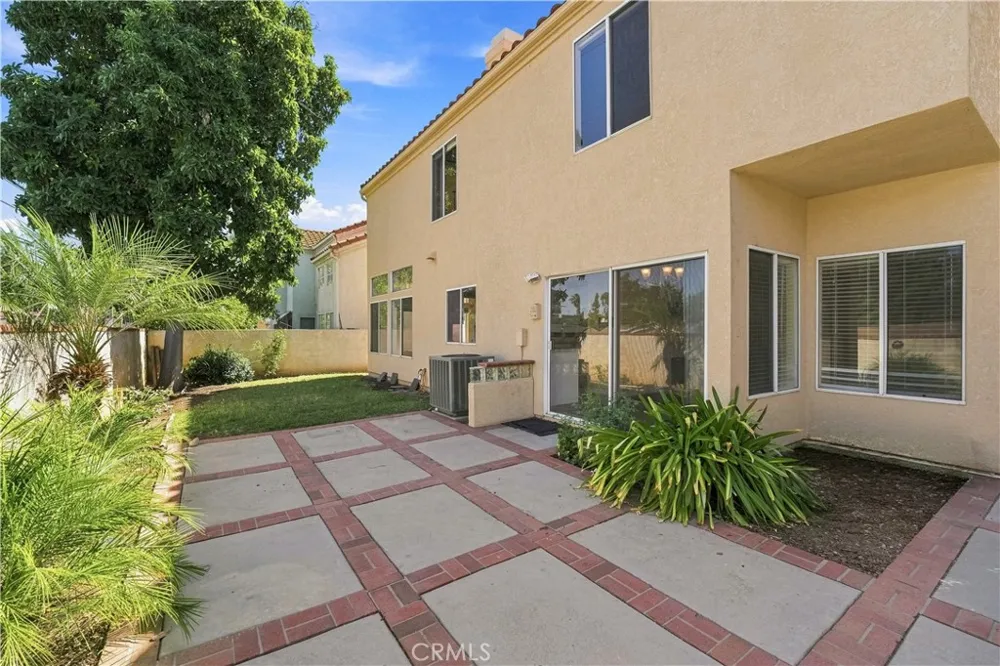 7436 Bobbyboyar Avenue West Hills, CA 91307