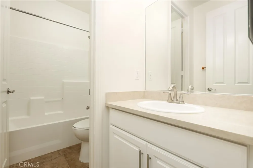 22545 Breakwater Way Saugus, CA 91350