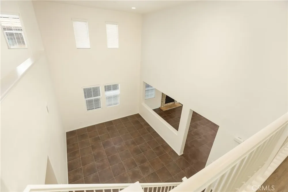 22545 Breakwater Way Saugus, CA 91350