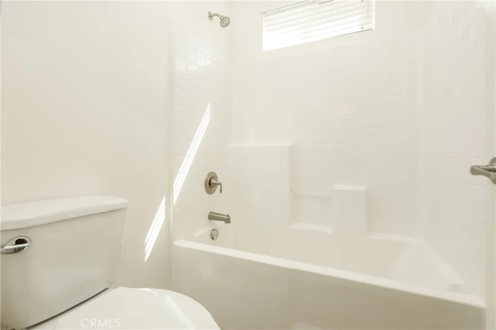 22545 Breakwater Way Saugus, CA 91350