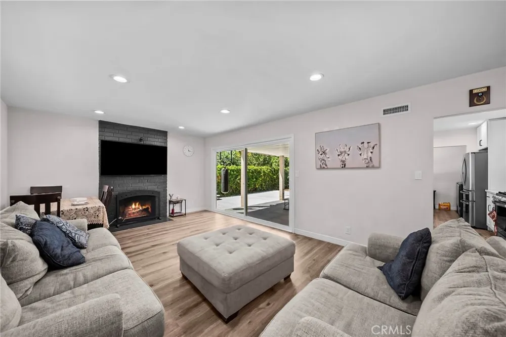 8043 Sunnybrae Winnetka, CA 91306