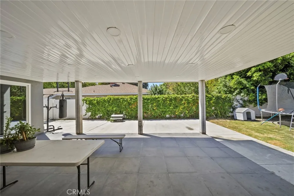 8043 Sunnybrae Winnetka, CA 91306