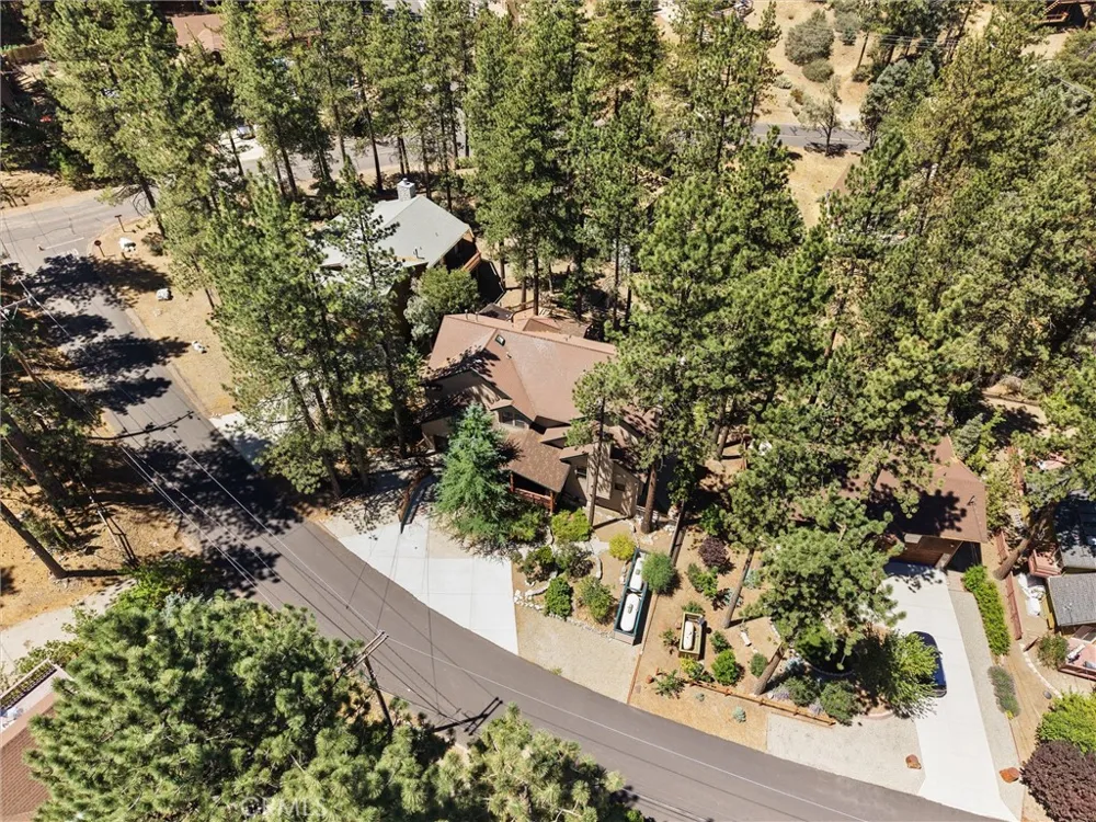 2117 Cypress Way Pine Mountain Club, CA 93222
