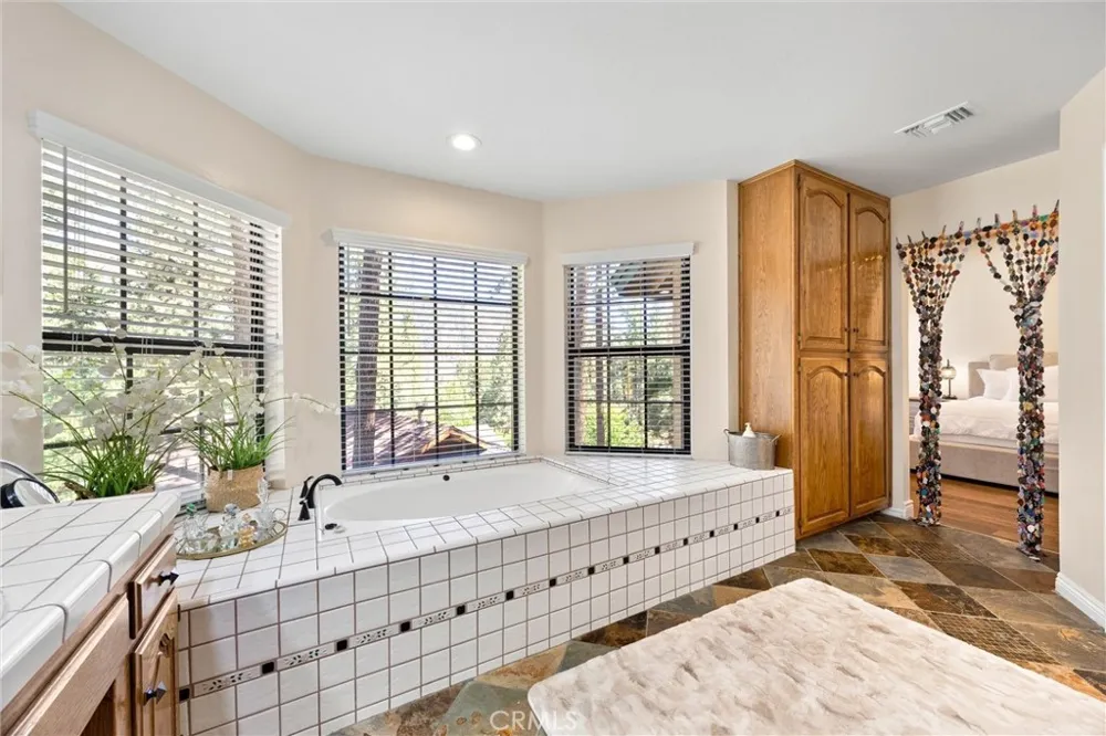 2117 Cypress Way Pine Mountain Club, CA 93222