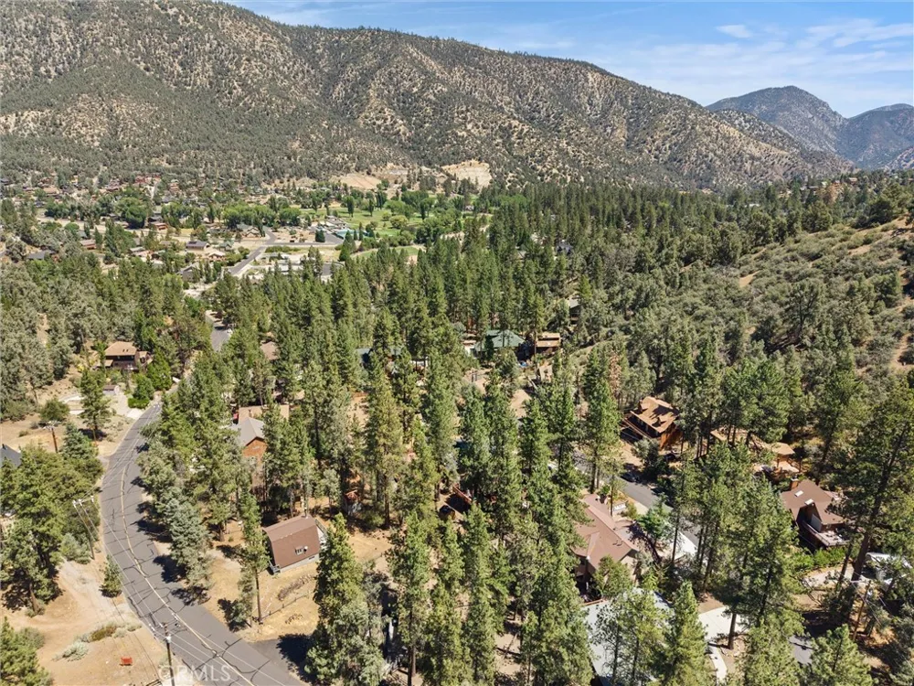 2117 Cypress Way Pine Mountain Club, CA 93222