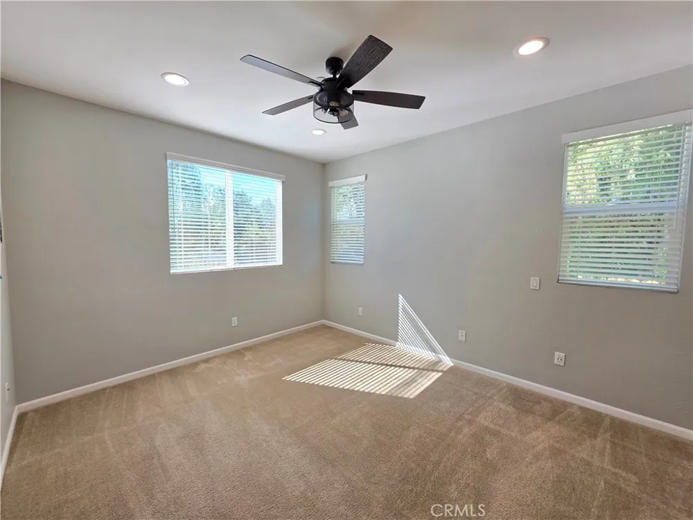 14910 W Castille Sylmar, CA 91342