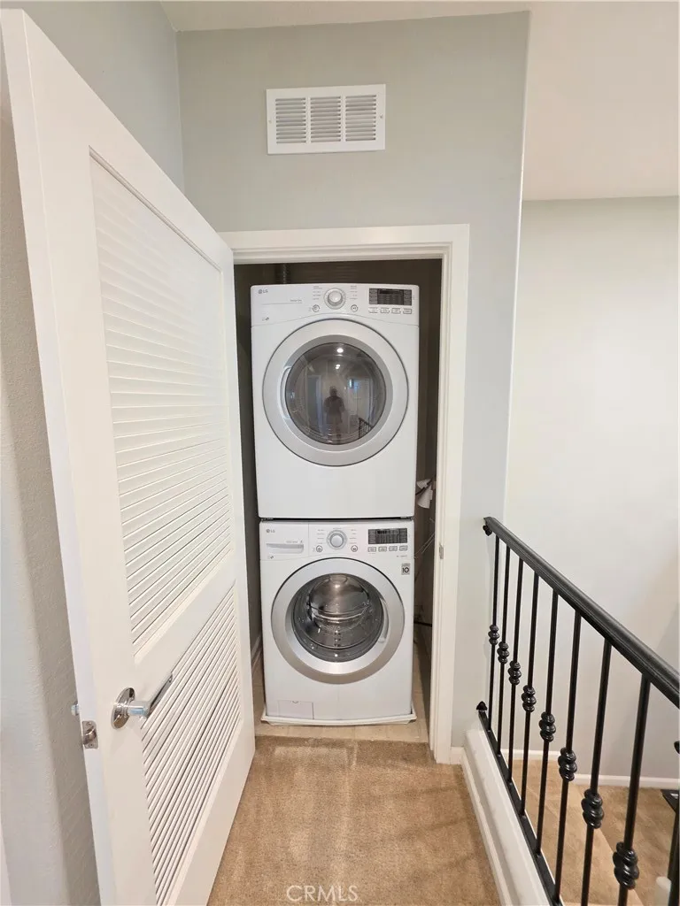 14910 W Castille Sylmar, CA 91342