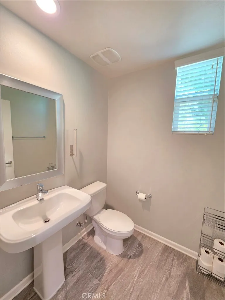 14910 W Castille Sylmar, CA 91342