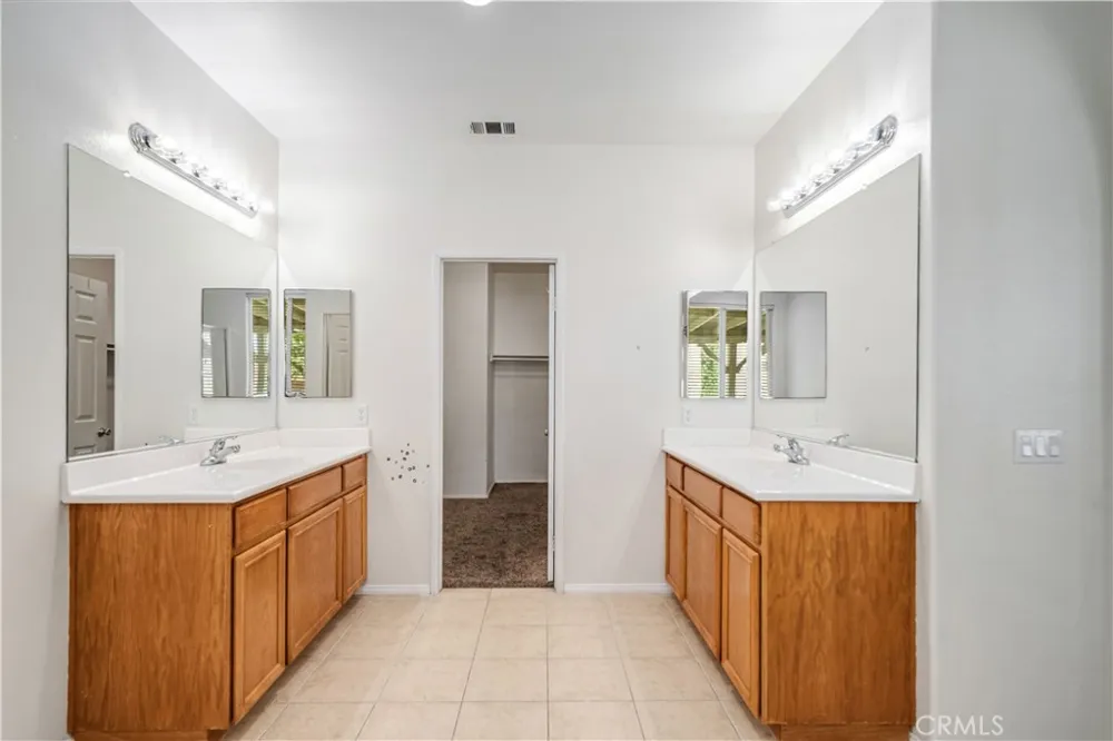 4821 W Avenue J5 Lancaster, CA 93536