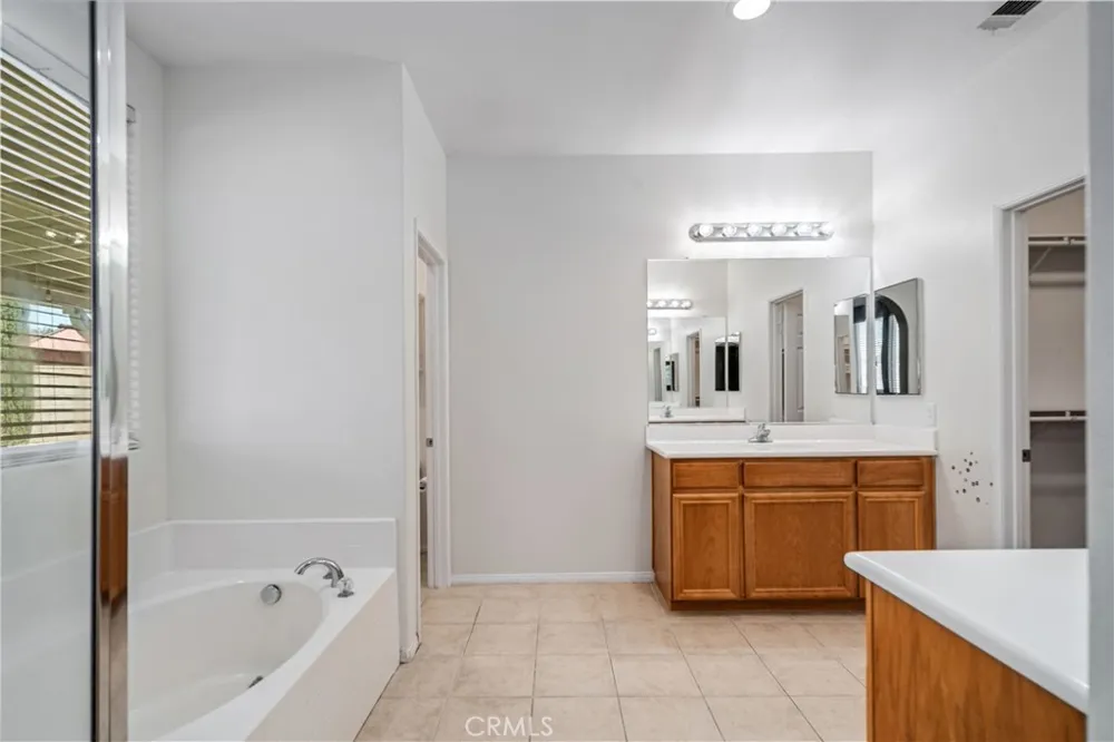 4821 W Avenue J5 Lancaster, CA 93536
