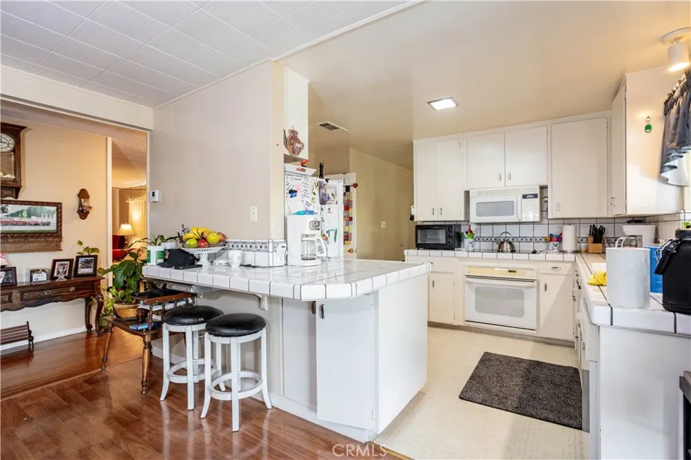 1101 S Mountain Street Visalia, CA 93277