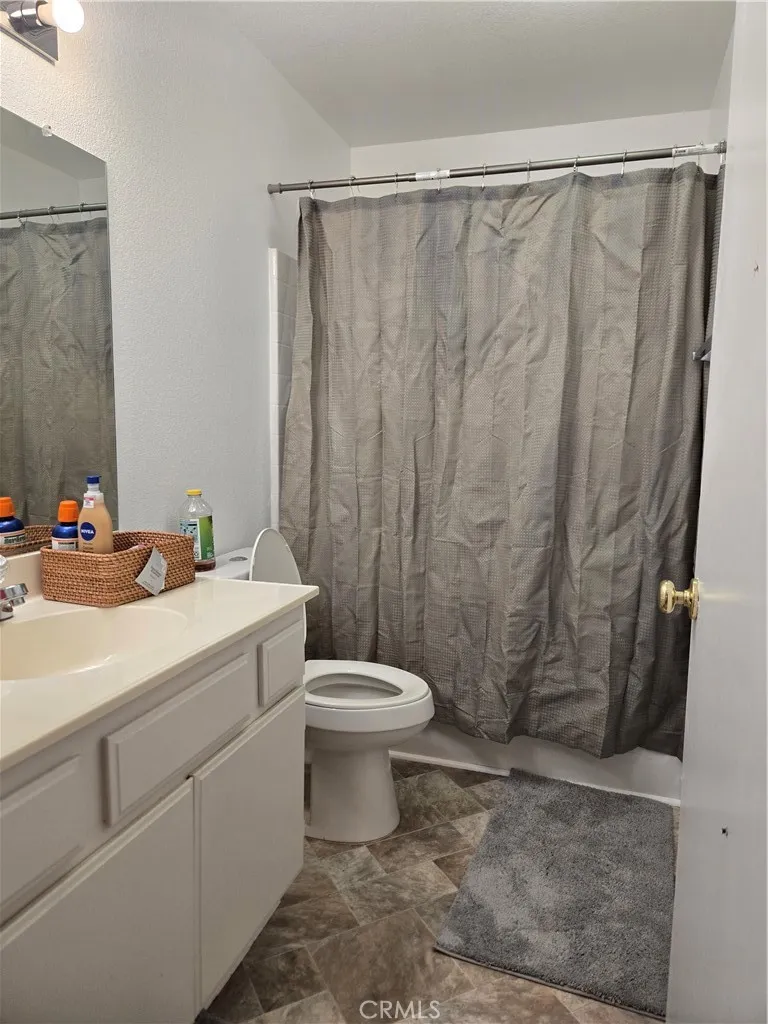 3319 E Avenue K3 Lancaster, CA 93535