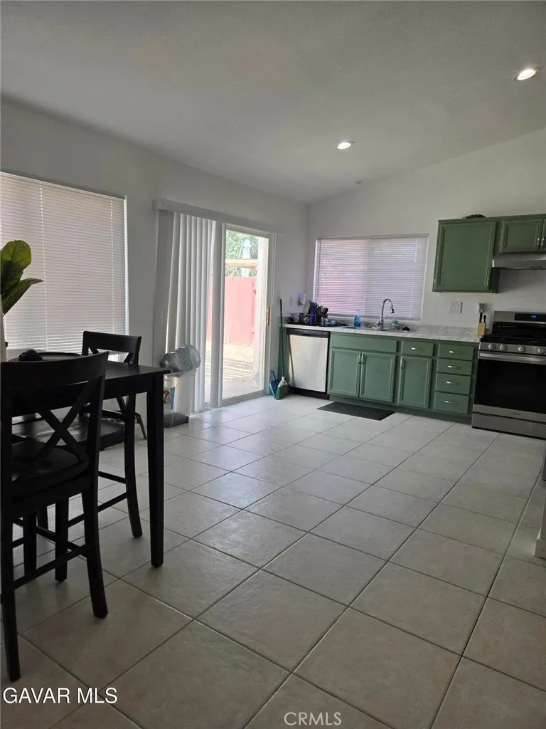 3319 E Avenue K3 Lancaster, CA 93535