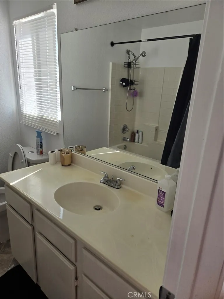 3319 E Avenue K3 Lancaster, CA 93535