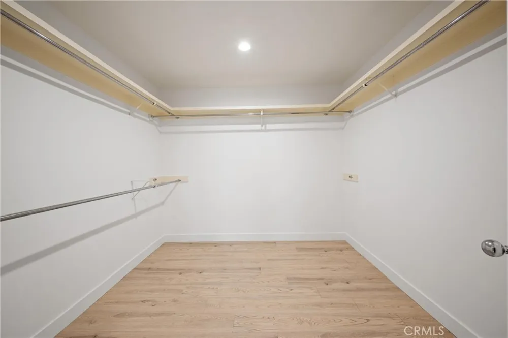 8246 Woodshill Trail Los Angeles, CA 90069