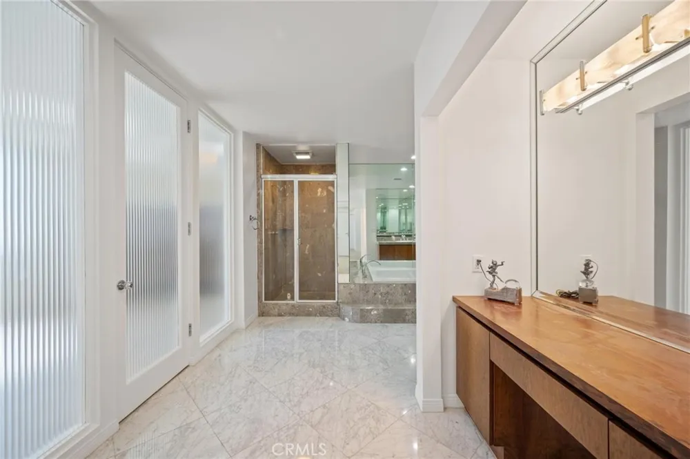 8246 Woodshill Trail Los Angeles, CA 90069