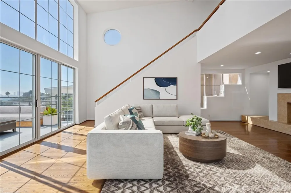 8246 Woodshill Trail Los Angeles, CA 90069